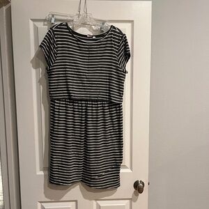 Gap Maternity/Nursing Dress